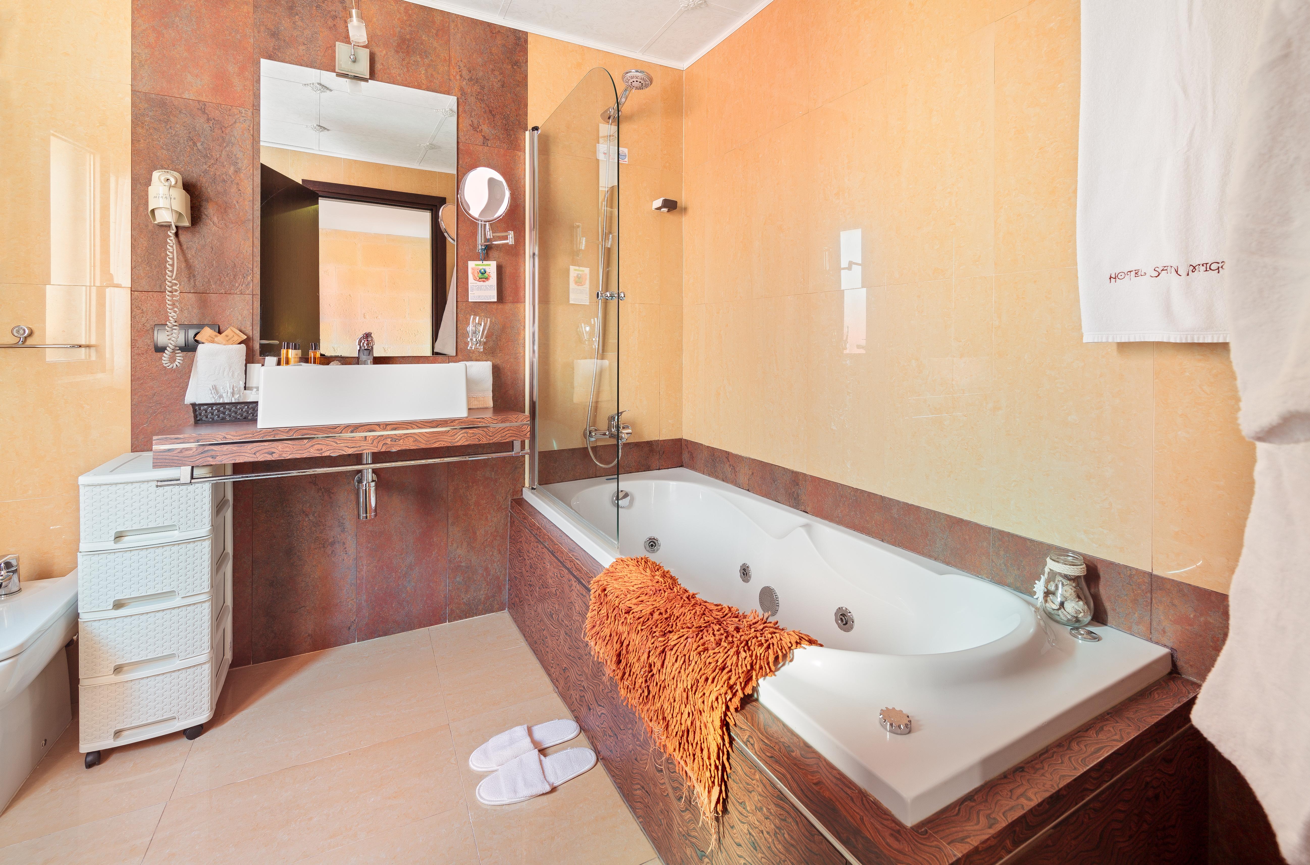 Hotel San Miguel มาโอน ภายนอก รูปภาพ