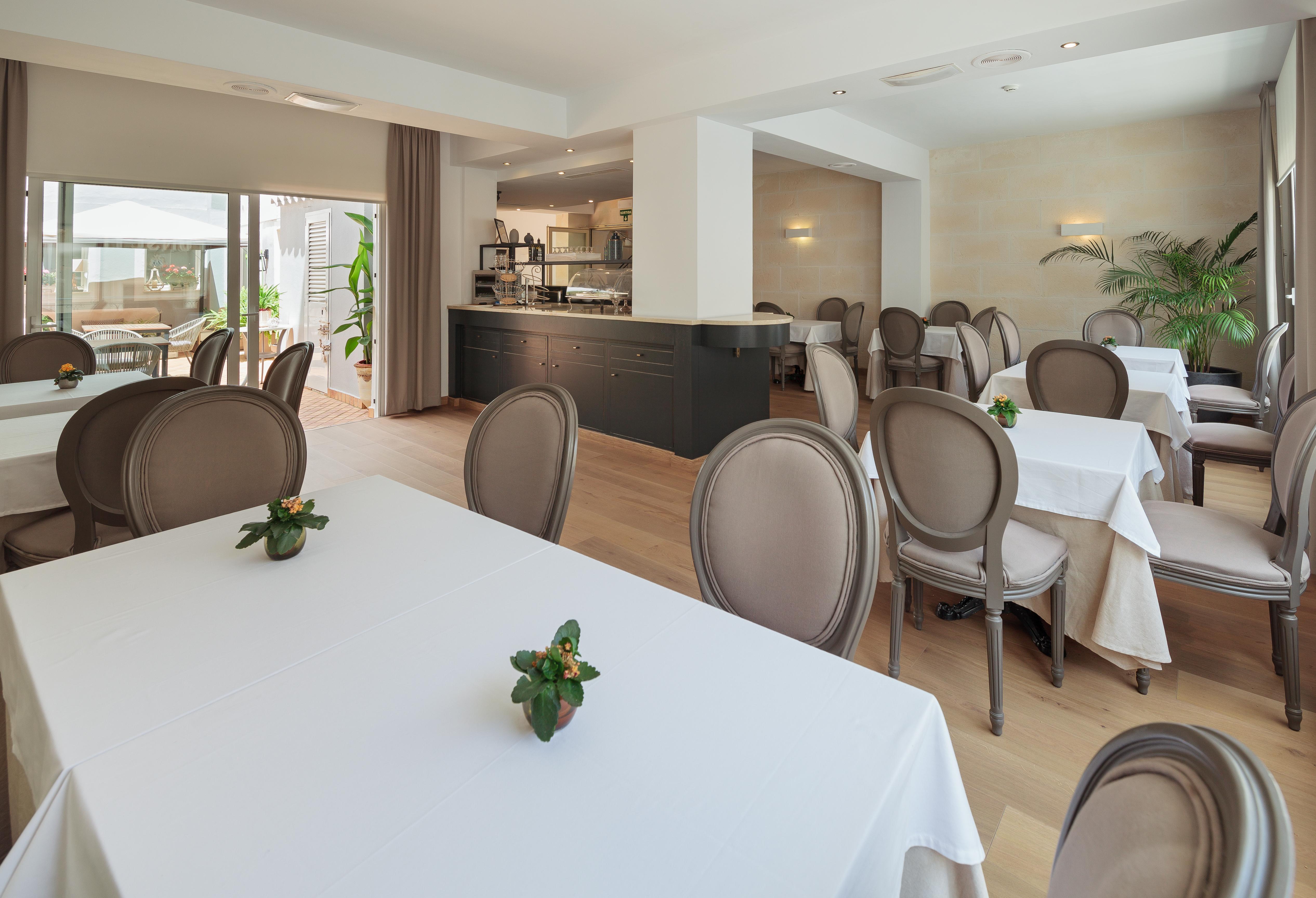Hotel San Miguel มาโอน ภายนอก รูปภาพ
