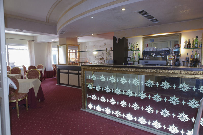 Hotel San Miguel มาโอน ภายนอก รูปภาพ