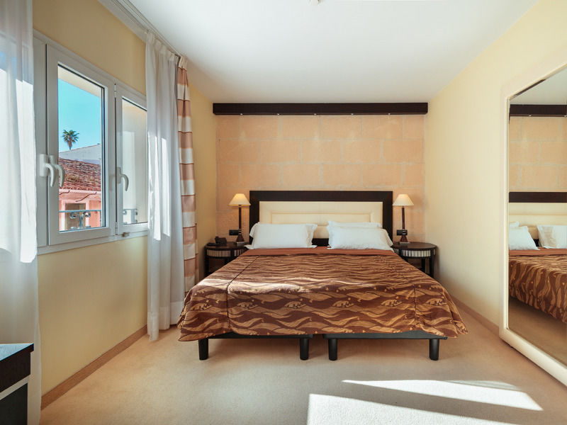 Hotel San Miguel มาโอน ภายนอก รูปภาพ